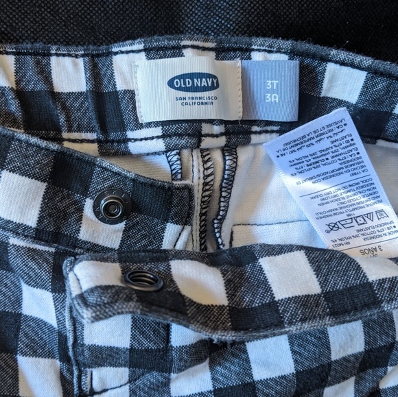Old Navy Checkered Jeggings - Picture 2 of 4